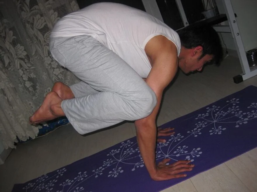 Crow Prep (Bakasana Prep) — photograph